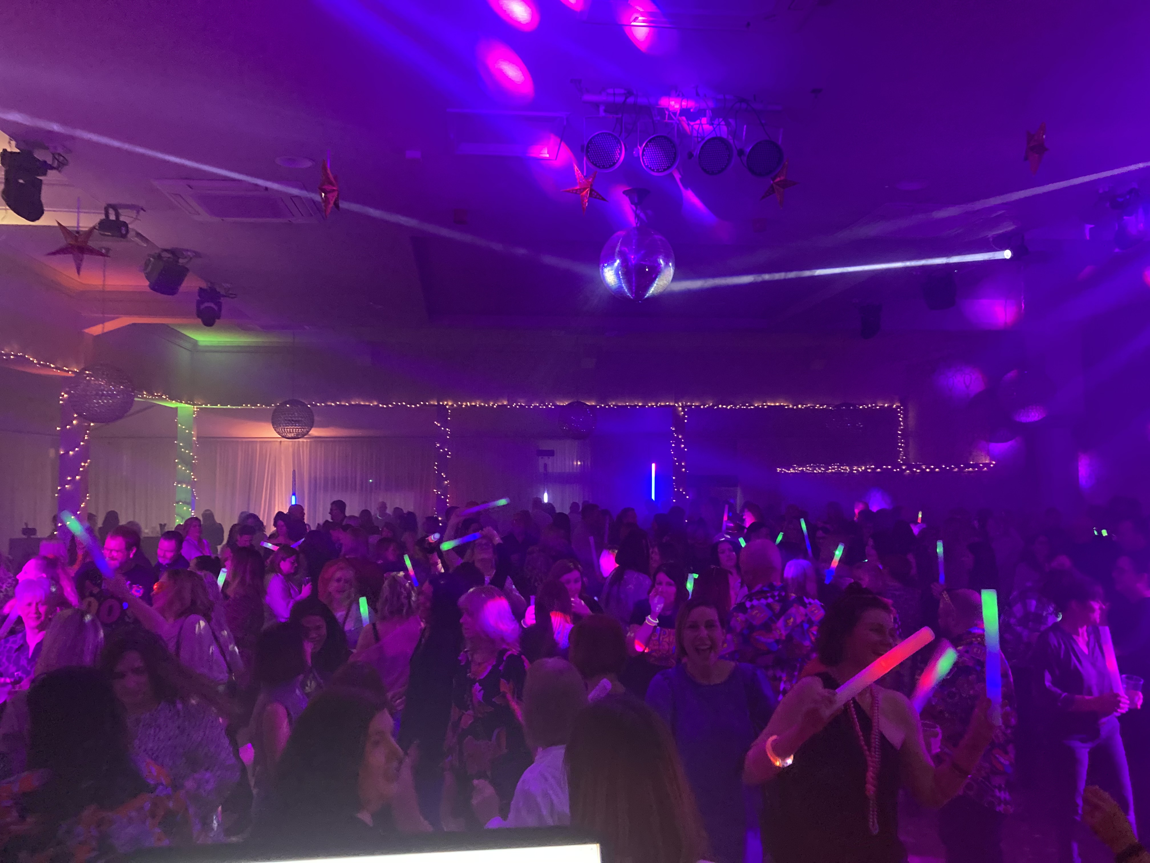 Christmas Party Daytime Clubbing with The Over 30s Club Lowestoft 🎄 night photo 1